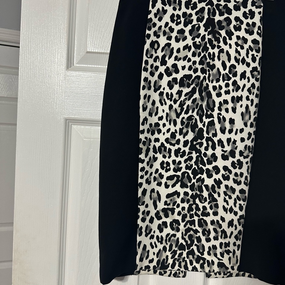 NWT White House Black Market Leopard Print Pencil Skirt - Picture 4 of 14